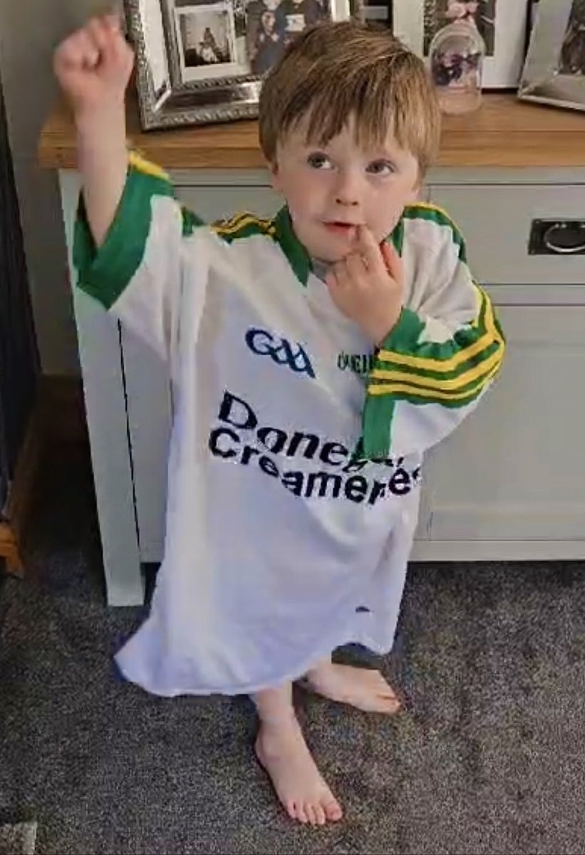 😮His Mammy and Granny got to him before I did…Great win for #Donegal in the #UlsterFinal - but lads, that is very tough on #Armagh