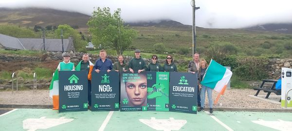 LetsmakeAndyGr1's tweet photo. 1000's turned up to met #FarRight candidate for the #Elections2024 Kinvara, Galway at Croagh Patrick today at the end of the 300km Homeless awareness walk from Leinster House to Croagh Patrick. #StateActor #Elections2024 #TheTraitors #Garda #Eurovision2024 https://t.co/KIU3KijZcv