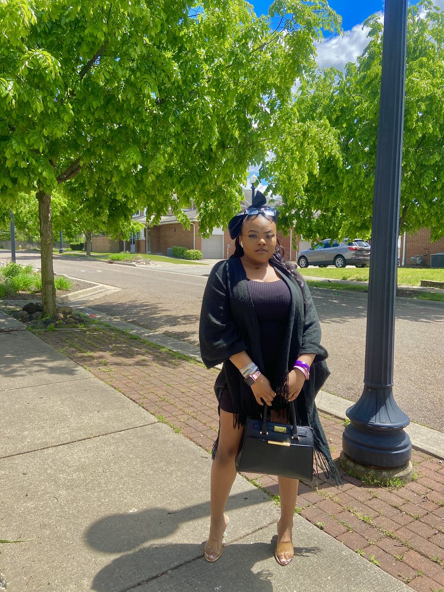 MIATHEECREATORR's tweet image. Picture me dressed in black, they calling me “Miss Mary Mack” ⭐️

#ChurchFlow 🫶🏽