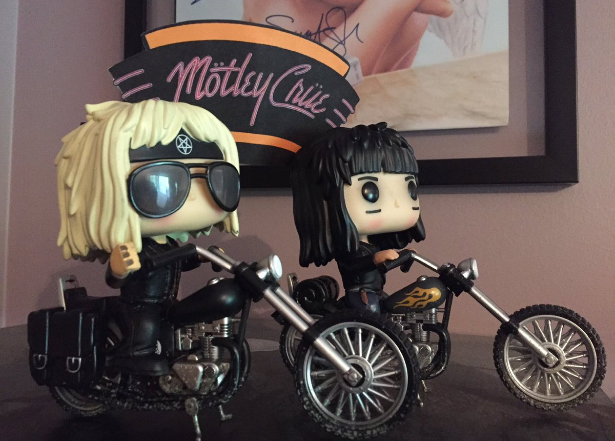 Hey rockers! May 12th 1987 @MotleyCrue release the first single off their new album. Girls, Girls, Girls. Let’s celebrate with these custom made Funko Pops I made