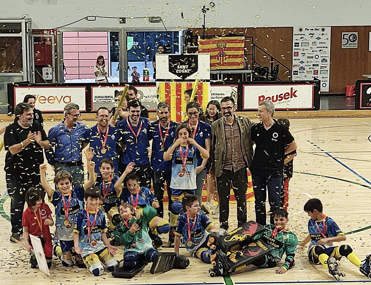 🏆 CAAAMPIOOOONS! 🤩 El nostre Benjamí és el nou campió de Barcelona després de superar al @cpvoltrega per 2-0! 👊🏻 Felicitats equip! #SomhiCaldes