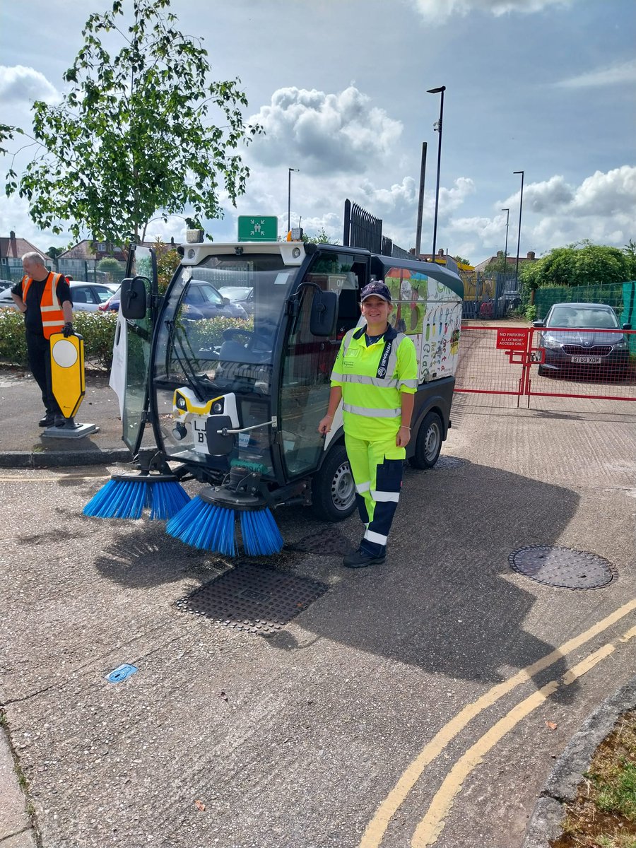 Meet Rebecca, our superstar driver! 

In just 1 year, she went from seasonal cleansing to operating caged vehicles & the 101 sweeper! Rebecca's dedication is inspiring - she's our 1st female driver in these roles! 

#hounslowhighways #womeninconstruction #careergoals