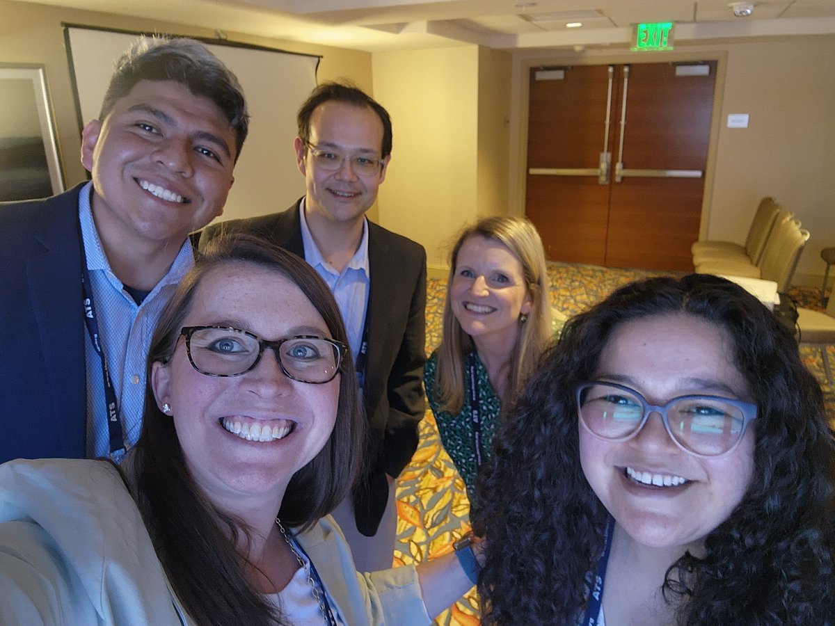 Started #ATS2024 off with some great friends and colleagues! Lucky to be a part of an incredible group in <a href="/ATS_GG/">ATS G&G Section</a>!! 
<a href="/RachelSKelly4/">Rachel.S.Kelly</a> <a href="/aanaishe/">Aisha Souquette, PhD</a> <a href="/MattMollpulmccm/">Matthew Moll, MD, MPH</a> <a href="/JPantaleonMD/">Jezreel Pantaleón García</a>