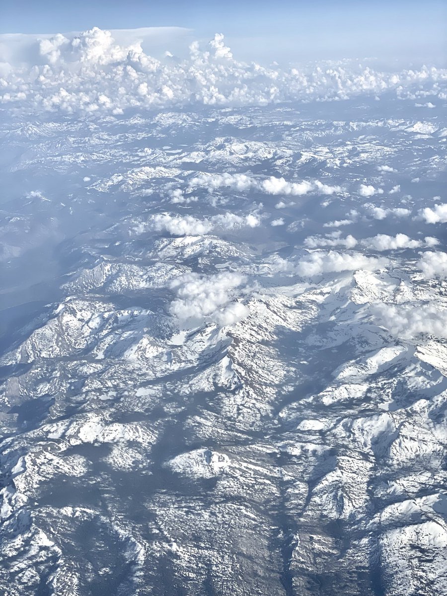 Pretty decent Sierra Nevada snowpack for late spring. #CAwx