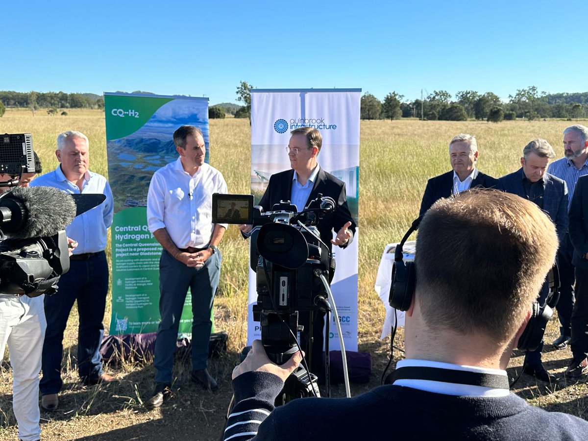 It's the week after Fed Budget & we're already seeing a Future Made in Australia 💪🏼💼👷🏽‍♀️ We joined @JEChalmers in Gladstone, QLD this morning for Quinbrook's announcement of a massively important green iron development, in conjunction with Central Queensland Hydrogen Project.