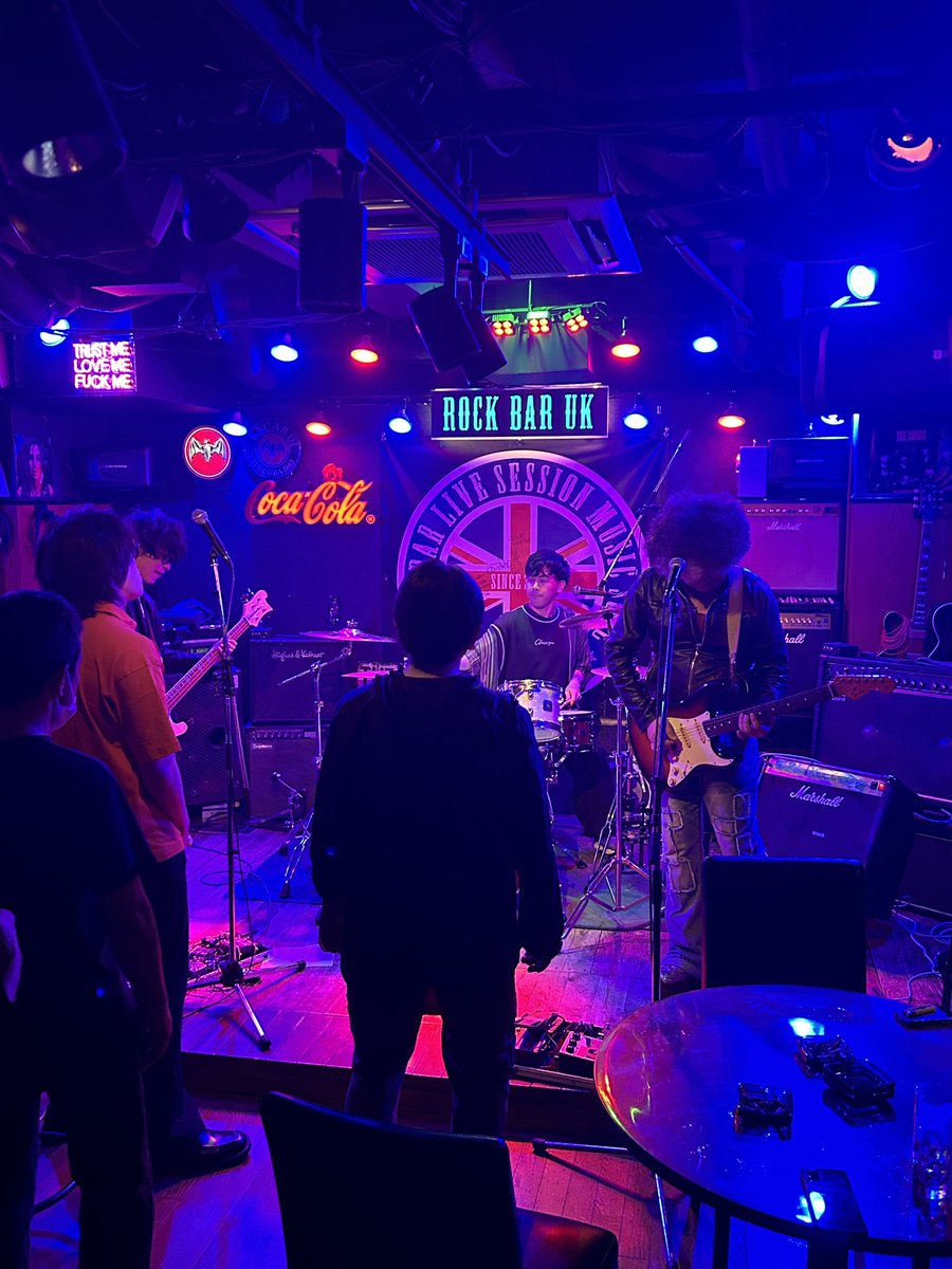 zombie_chan_17's tweet image. 対バンの
#theMARLOOK
#theヤサグレ
#theKOOLOPERATORS
もめちゃくちゃカッコ良くってトリの 
TheKOOLOPERATORSさんの時は撮るのも忘れてノリノリしてた( &apos;ω&apos; و(و&quot;♪

良い夜だったな〰️( *´꒳`* )