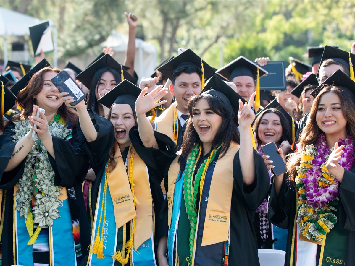 calpolypomona's tweet image. Remember these faces because soon they'll be changing the world! 🎓🌎
Congrats to our grads from @cpp_science! We'll always be proud to call you Broncos! 💚🐴💛
#CPPgrad #Classof2024