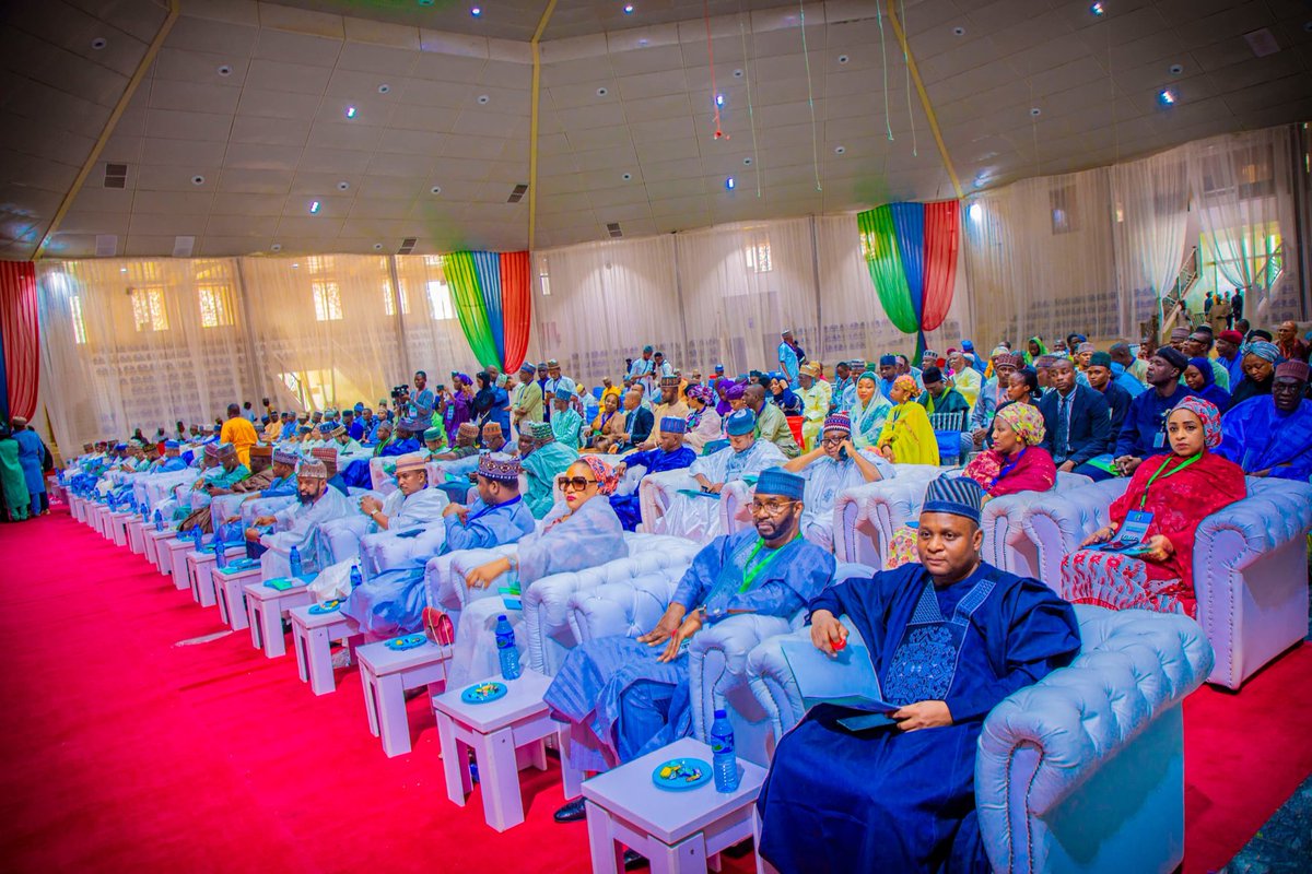 Hosted by Governor Uba Sani of Kaduna State, the National Chairman, Dr Abdullahi Umar Ganduje, CON, attended the Party's North West Zone Stakeholders meeting in Kaduna. The zone consists of seven states: Jigawa, Kaduna, Kano, Katsina, Kebbi, Sokoto, and Zamfara states.