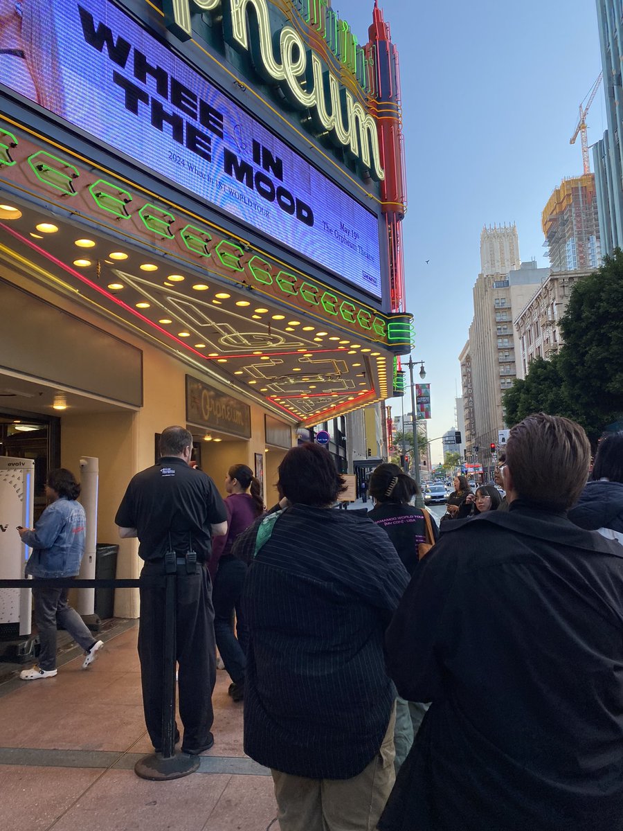 JustSumIce's tweet image. Another year, another K-Pop concert ✌️