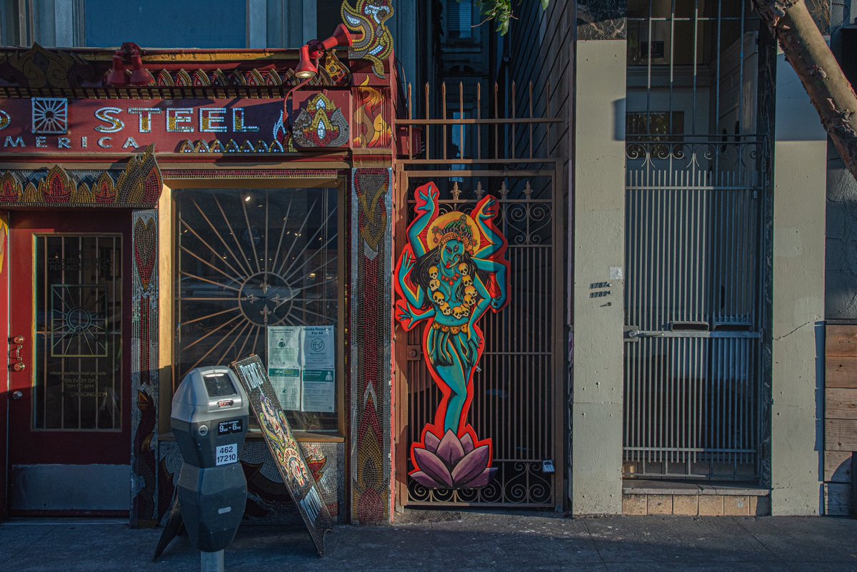 Spotted an image of my beloved in #HaightStreet
#SanFrancisco
#California 
#streetphotography