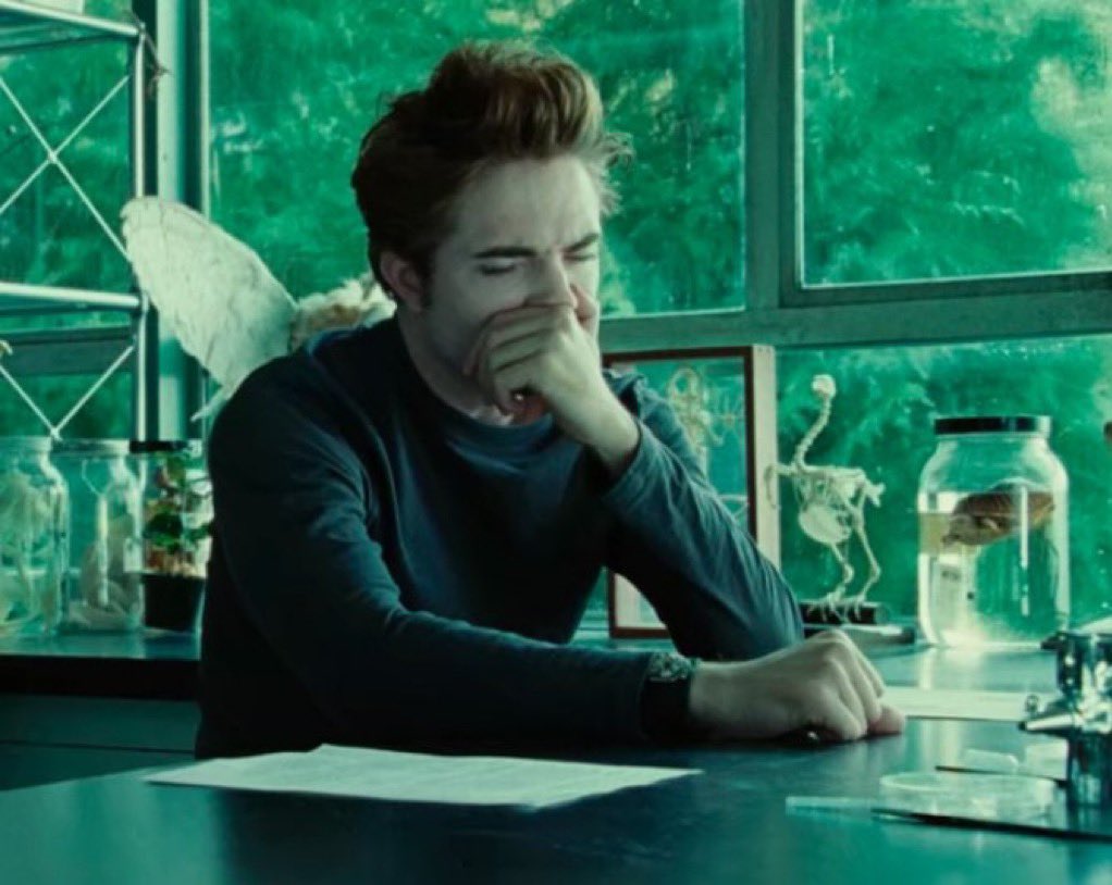 some more unserious movie moments:

1) edward's first reaction to bella's smell in 'twilight'