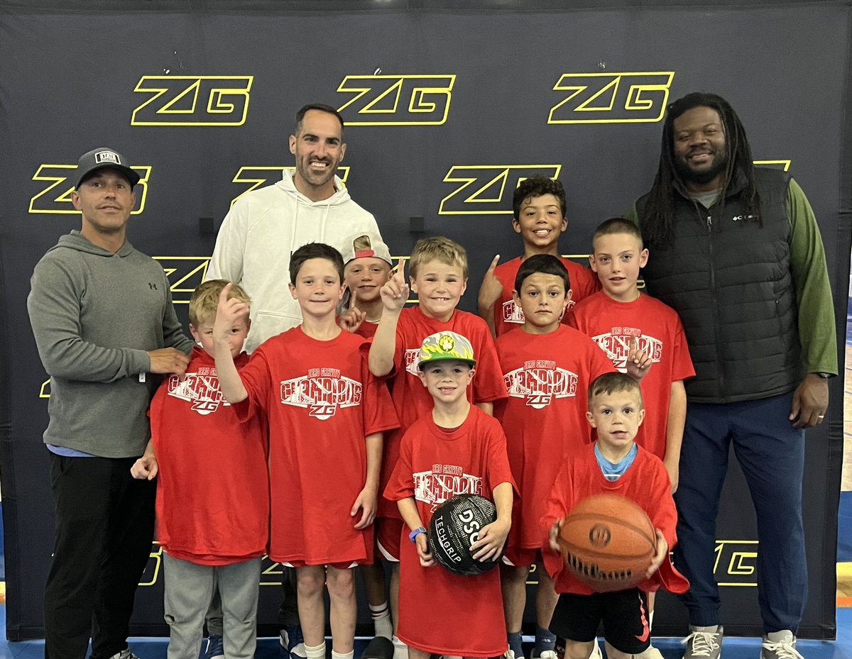 🚨THE CHAMPS ARE HERE🚨

Major congrats to our #ZGCoachesVCancer 4th Grade Boys CHAMPIONS <a href="/Purehartbasket1/">Purehartbasketball</a>🏆🔥🙌🏽

Awesome job boys‼️