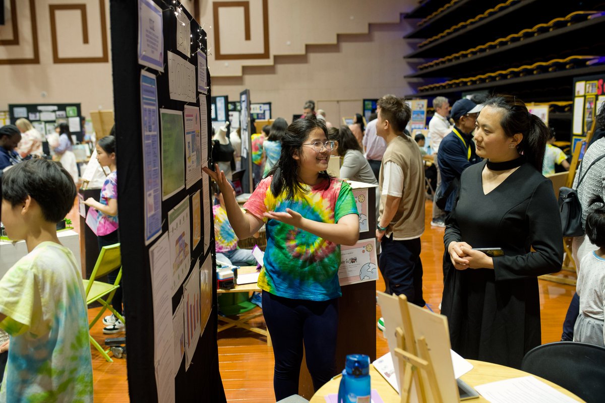 NISChina's tweet image. Grade 5 students at NIS presented their projects at the PYP Exhibition, exploring diverse topics like exercise, gender equality, and sustainable fashion. They showcased their research, creativity, and commitment to making a difference. nischina.org/news/article/~… #PYPx #NISInspires