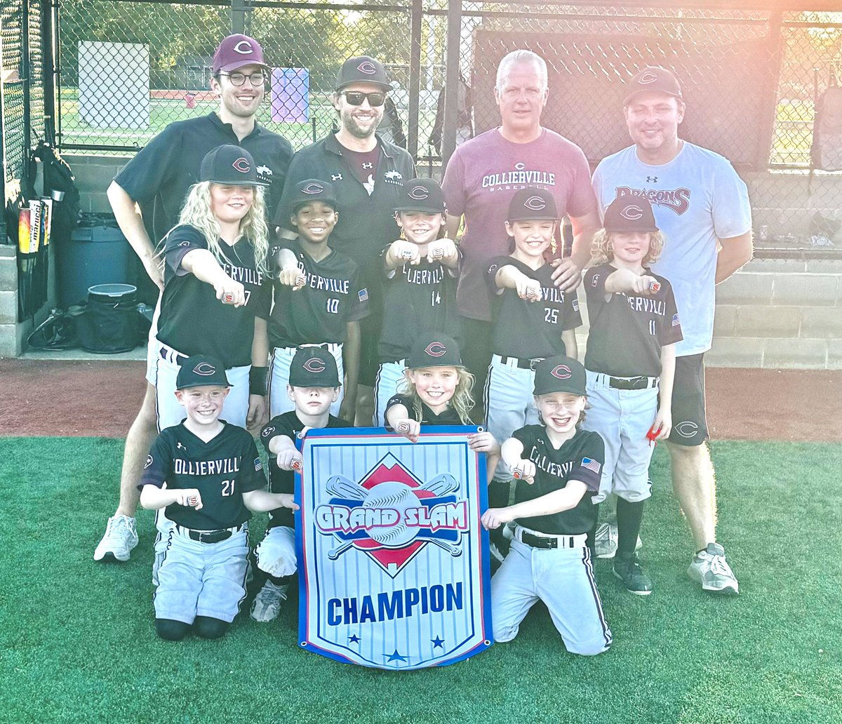 CDBaseballClub's tweet image. 9u goes 5-0 over the weekend to win the Super Slam 4 Bombs Away championship in Tupelo, MS.