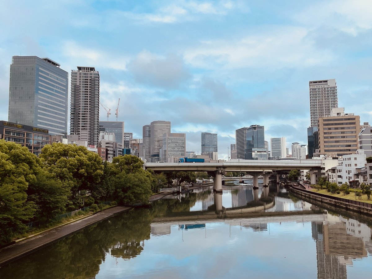 朝の風景

#朝空 #いまそら #空が好きな人と繋がりたい #空気が綺麗 #空 #venti #イオンクラスター