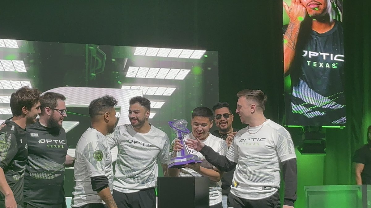 michaelgra_'s tweet photo. What a major to attend! GG’s to @OpTicTexas on the huge 4-0 victory!!
#TorontoMajor #OpTicTexas https://t.co/IIE6NtphAH