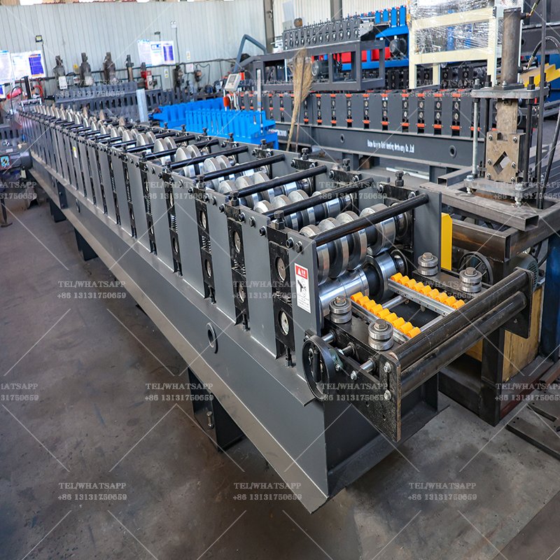 GloriaLi02's tweet photo. K Style Metal Rain Gutter Roll Forming Making Machine Rain Gutter Machine.
Please Contact:
📞Whatsapp: +86 17303378780
📧Email: gloria@kaiyitemachine.com
#rollformingmachine #formingmachine #machine #machinery #guttermakingmachine #gutterrollformingmachine #guttermachine https://t.co/bVKtOrQFAg