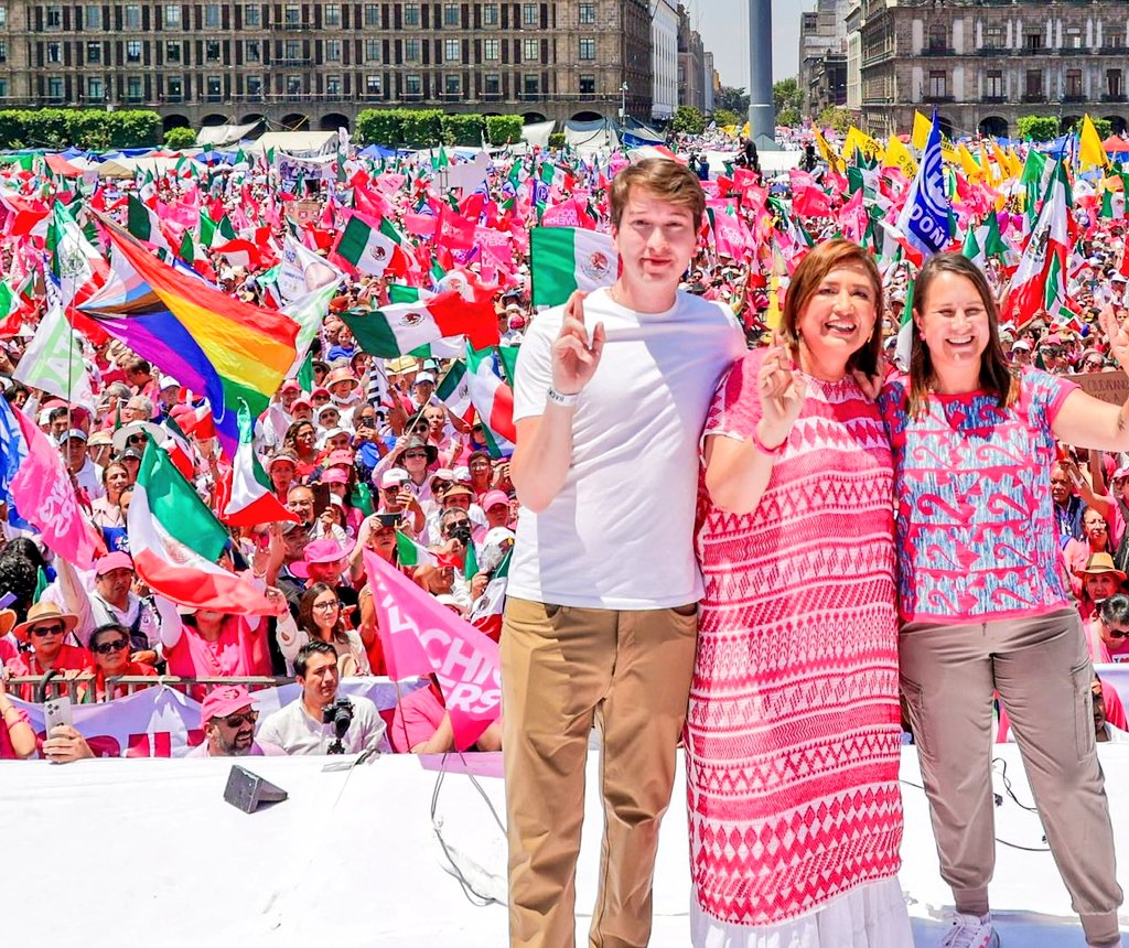 No podía faltar la bandera 🏳️‍🌈, de lo cual es embajadora, ahí está la candidata de los 'conservadores'