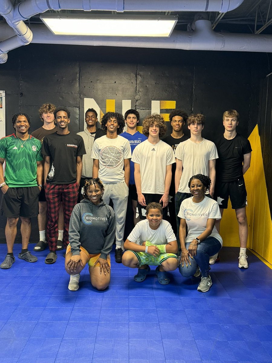 Shout out to Tez and Mona for working with the MN Select 16’s Basketball boys! Their work helped propel the team to a perfect 4-0 weekend in KC. Athletic performance and sports recovery are some of the major factors that separate Dynasty from KC & 🇺🇸 #BodyMindSoulConnection💪🏾