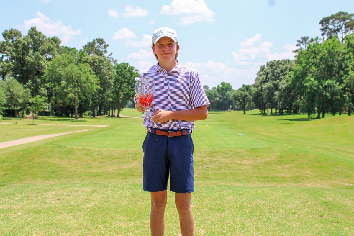The 2024 Tyler Rose award winners 🏆👏

🌹Boys 15-18
Corrington Case (E)
Aaron Cummins +1
Jackson Hymer +2
Connor Carver +4
Cody Peters +6

🌹Girls 11-18
Addison Surber +3 
Isabel Emanuels +4
Krysta Loftin +8

🌹Boys 11-14
Rafe O’Rear +9

For full results: tournaments.tjgt.com/Tournament/Res…