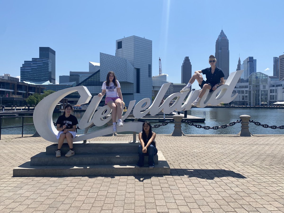 CandaceFikis's tweet image. Great first day for West Chicago HS at the National Personal Finance Challenge in Cleveland. Got a chance to see the city and meet top teams from all over the U.S. #WeAreWeGo #personalfinancechallenge