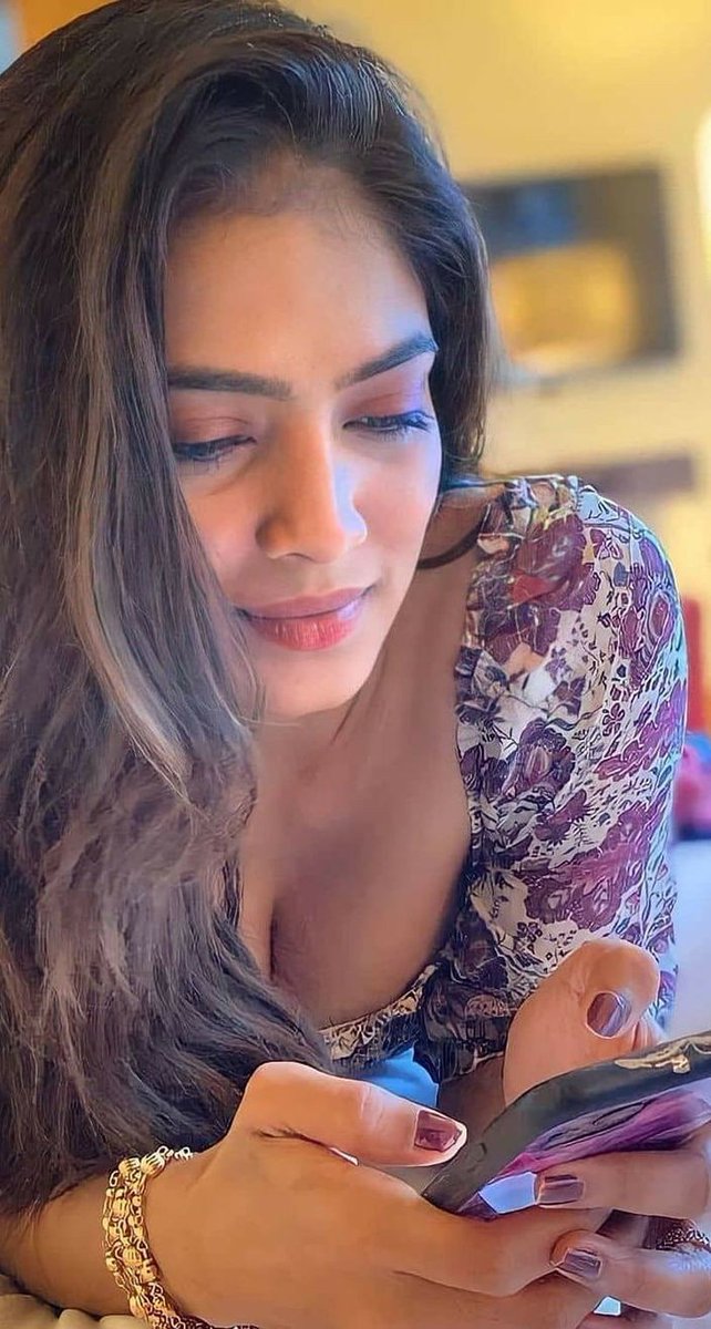 GN_PieEacAAHPB_?format=jpg&name=medium