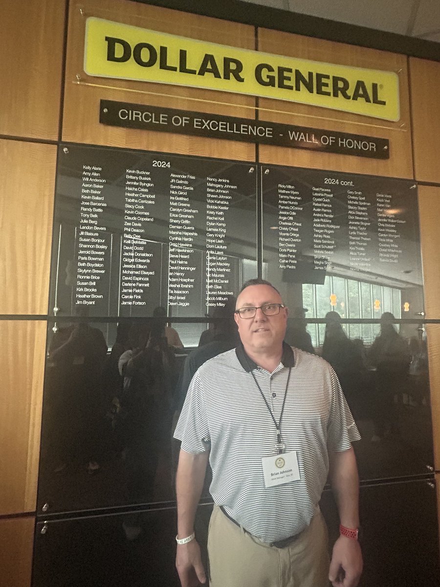 BrianSportsTalk's tweet photo. Humbled to receive the DG Circle of Excellence award for Division 5 Region 7.  Forever on the wall! https://t.co/HJWKu9OQLc
