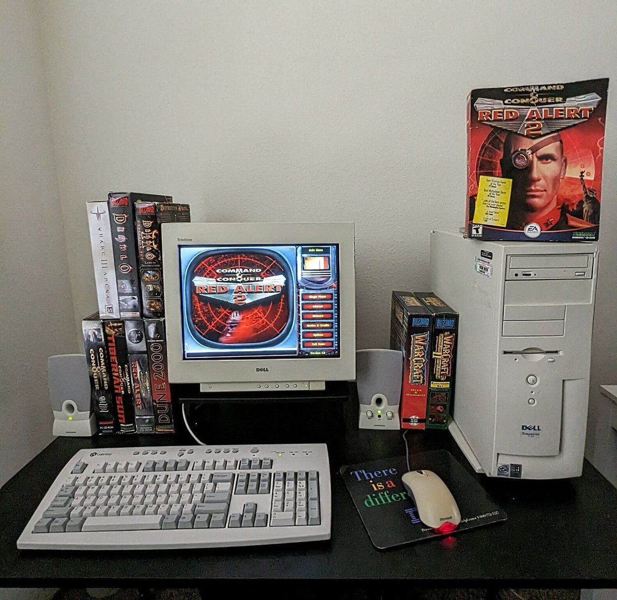 It's Sunday evening. The year is 2000.
You just ordered a large cheese and pepperoni pizza and big bottle of Cola.

What are you playing tonight?  RA2? Counter-Strike?