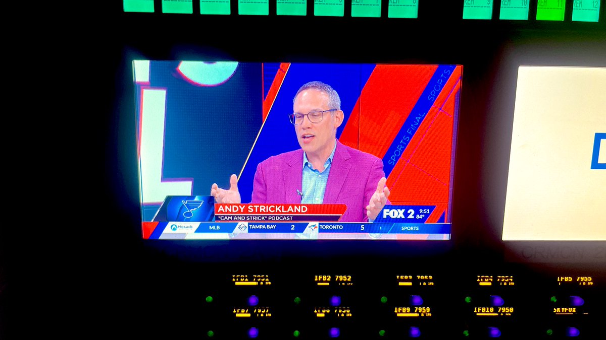 TheZinnMaster's tweet photo. Always love seeing my man @andystrickland, especially when he’s on @FOX2now with @martinkilcoyne2. #SportsFinal https://t.co/CWgpqKXwLF