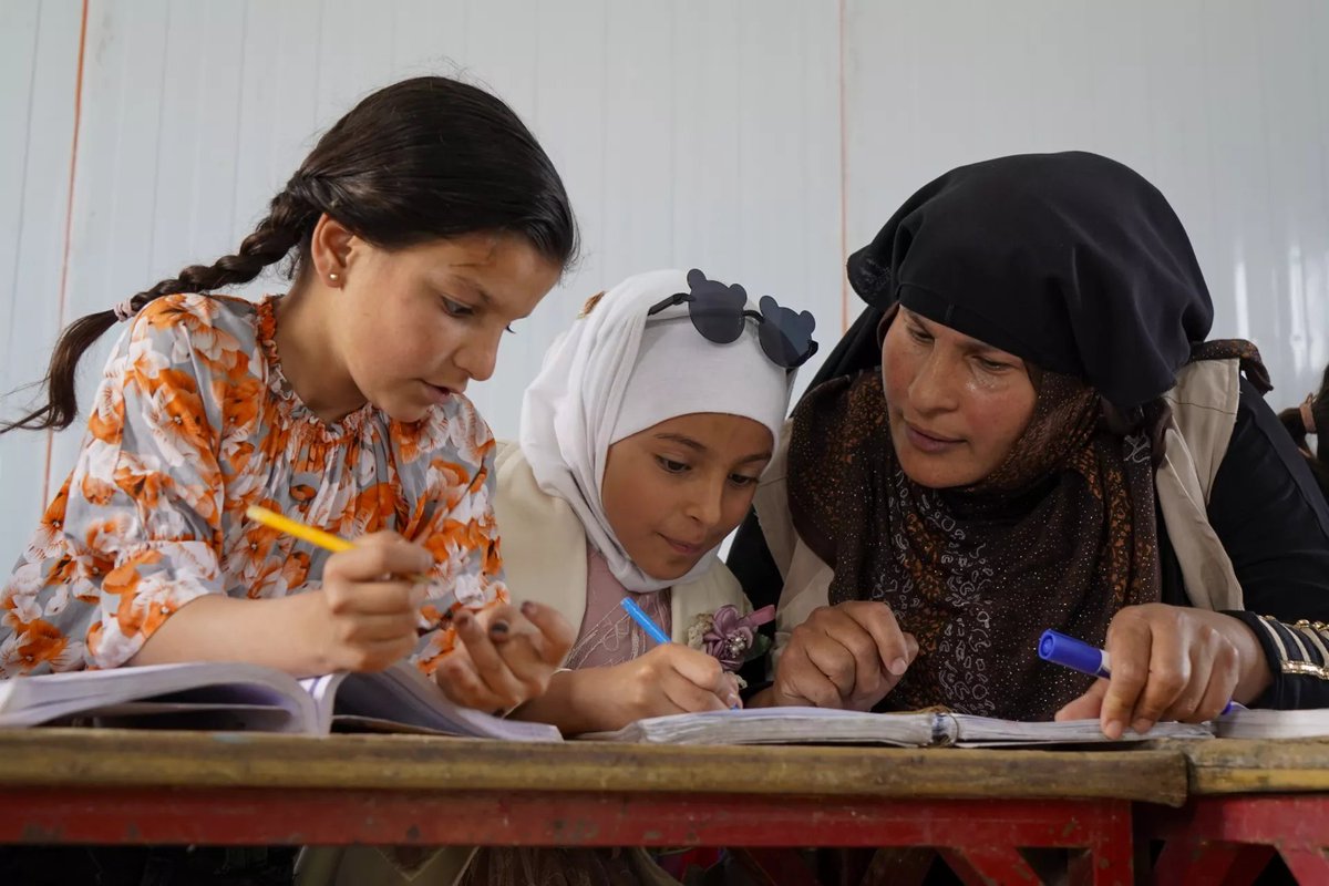 #UNICEFThanks @EduCannotWait, @eu_echo🇪🇺, @FCDOGovUK🇬🇧, @KfW_FZ_int/@BMZ_Bund🇩🇪, @GPforEducation, @dfat🇦🇺, 🇮🇹 & 🇰🇷 for supporting @UNICEF's efforts with partners to ensure #children's access for learning in Al-Hasakeh🇸🇾.
#Education
#ForEveryChild

👉unicef.org/syria/stories/…