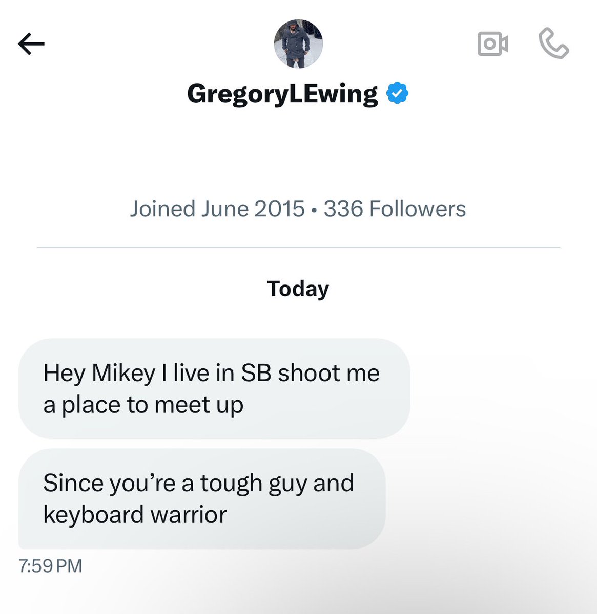 SCMountainGoat's tweet image. I love this website so much.

He wants to fight me. Lol