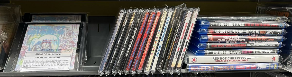 おはようございます☀
レッチリ在庫強化中です！
本日もご来店お待ちしております。