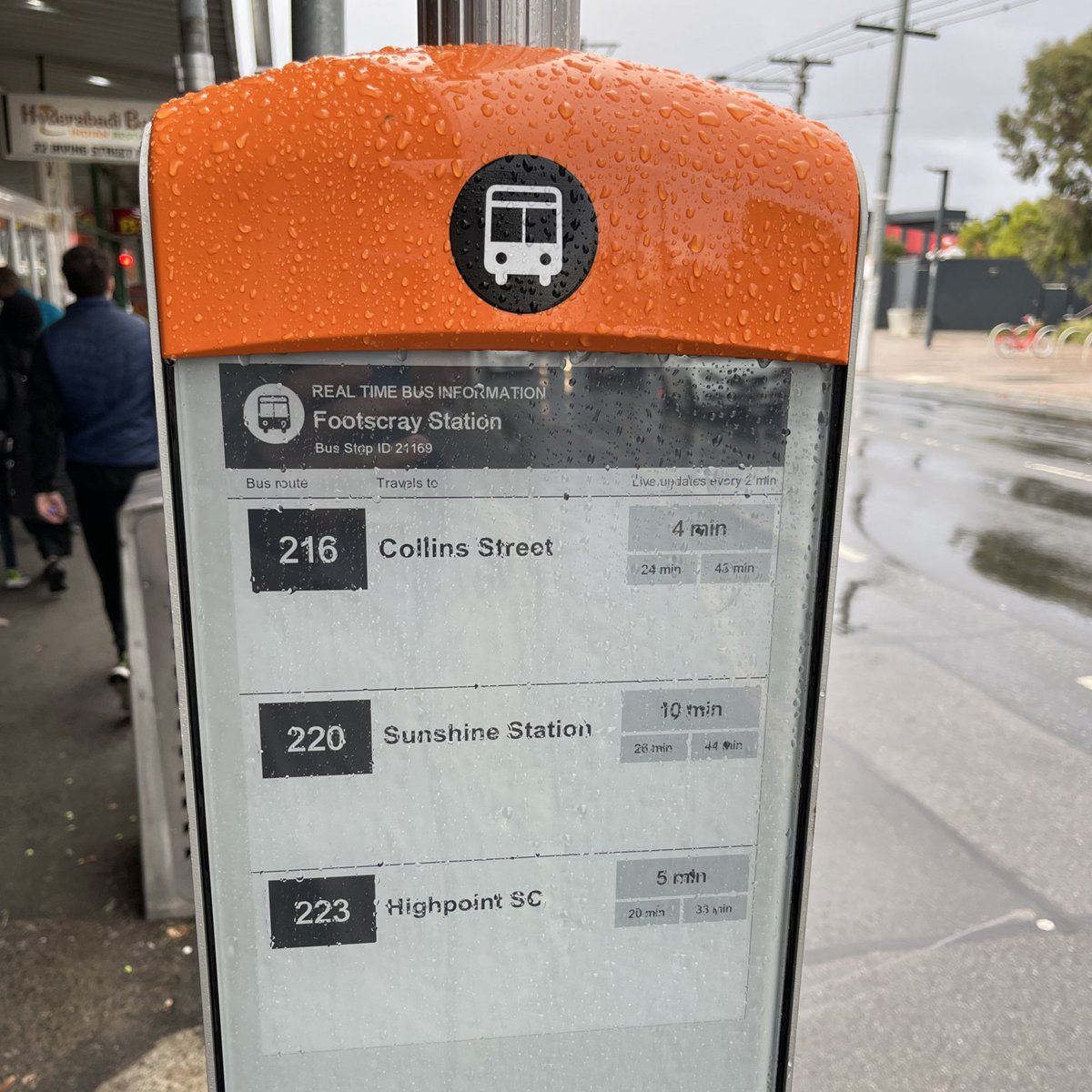 Good to see more real time information provided at bus stops. It can't help your bus arrive on time or make it more frequent, but it can tell you how long you'll have to wait.🕑🚏🚌
