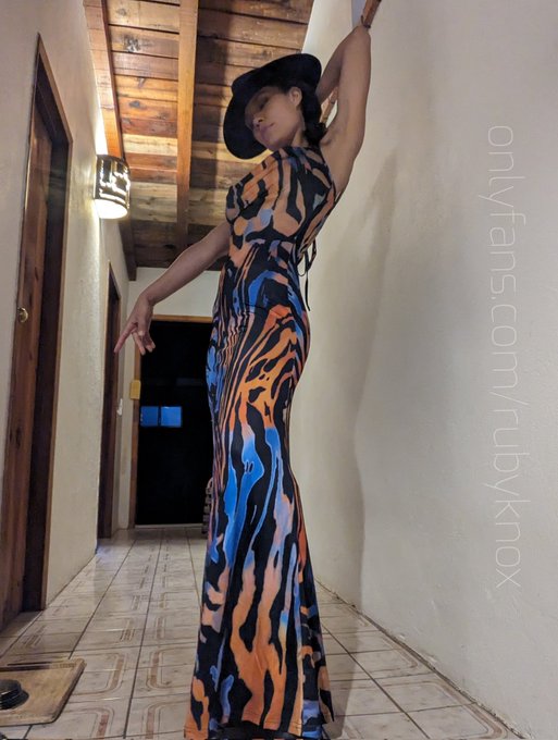 New dress, thoughts? https://t.co/Rp1l0AwB7K