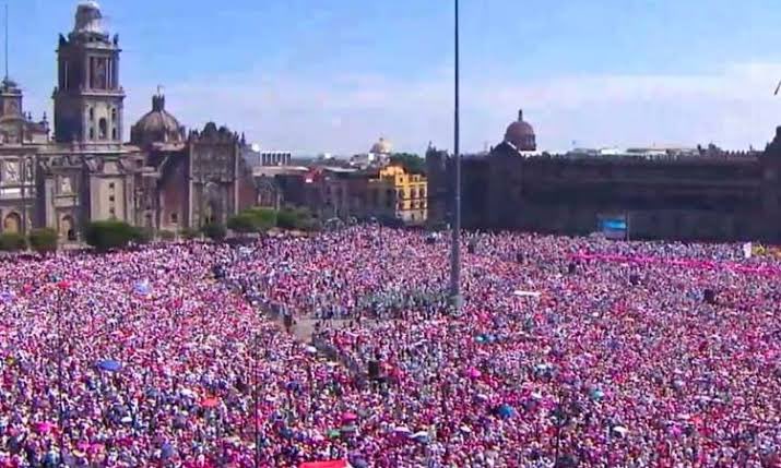 Es terrorífico el cinismo de la #CandidataDeLasMentiras, miente cada vez que respira como su mesías, está desesperada y solo se ha dedicado a atacar a #XochitlGálvezPresidenta. Hoy más que nunca no tengo duda de que fue un orgullo asistir al #TsumiRosa y mi voto es para #Xochitl.