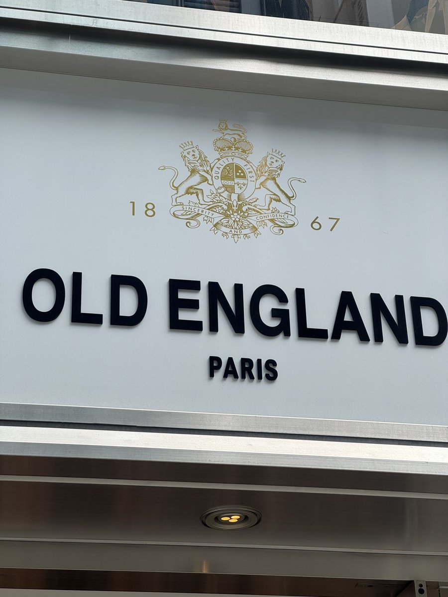 strange ginza brand ‘old england, paris’ with a weird bastardised version of the royal arms. ‘god and my right’ is replaced with ‘sincerity and confidence’, and ‘Evil to him who evil thinks’ is replaced with ‘quality first’