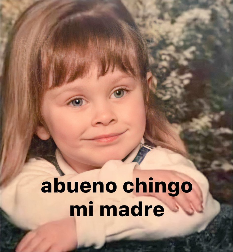 Yo, cuando escucho la señora del horóscopo que mi personita especial si tiene sentimientos por mí, pero está indecisa por tantas opciones que tiene y entre ellas está una de sus ex. Sho 🥹🤡