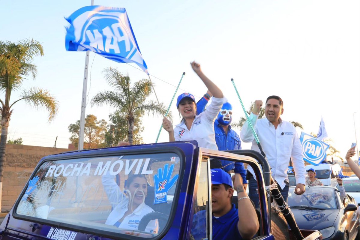 alejandrat8a's tweet photo. Caravana de la victoria! 💙💙💙

Sin duda alguna, el próximo 2 de junio vamos a ganar 

Tu #FuturoEsAquí Con #FuerzaYCorazón💜 por Durango

#VotAle #AleTerrones #DiputadaFederal01 https://t.co/doLkGvLiAF