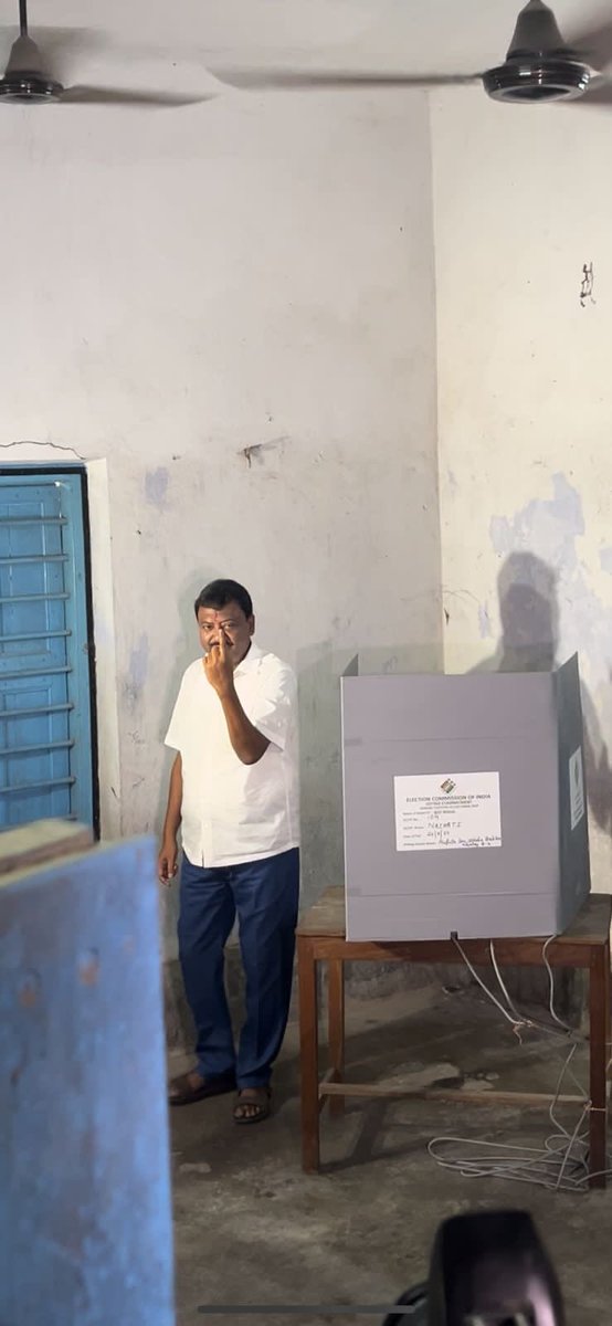 #TMC candidate from Barrackpore, Partha Bhowmick casts his vote.