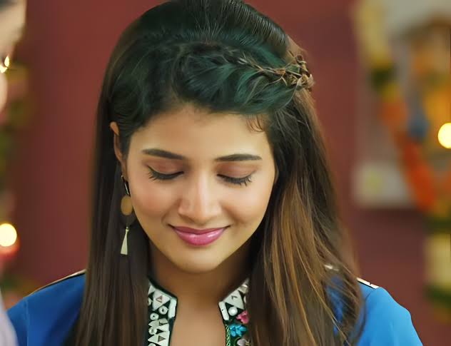 Vote for Samridhii Shukla 

#SamridhiiShukla #AbhiraSharma #SamridhiiAsAbhira #yrkkh #yrkkh4