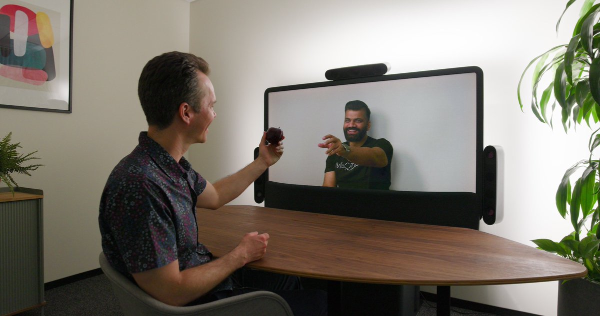 TechnicalGuruji's tweet image. We&apos;ve come a long long way sir... Experienced #ProjectStarline from @Google last week..It looks so promising...