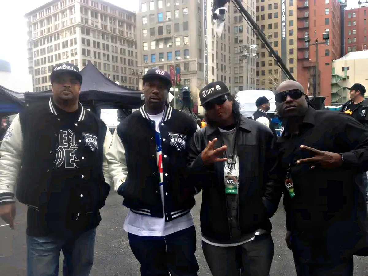 Tonymuthaphukkng tweet media