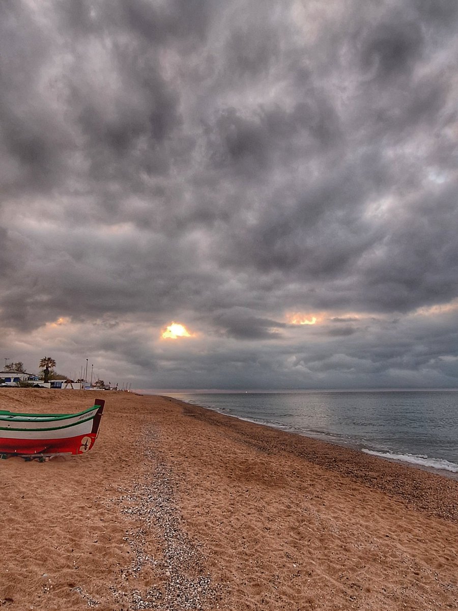 B dia @angelgalanmont @MeteoBarrufet @meteocat @meteomarccm @MeteoMauri @meteorac1 @ARAmeteo @nestor_meteo @aria_meteo @AlfredRPico @TAIKOmeteo @gemmapuigf @TomasMolinaB @SoniaPapell @SergiLoras @eltempsTV3 @elnacionalcat @1967fct @efojea1 @javioru