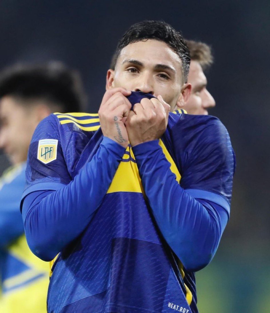 Tato_Aguilera's tweet photo. ¡Un Fenómeno! 
Equi Fernández es el 
mejor mediocampista del fútbol argentino. https://t.co/3cJdkON7IE