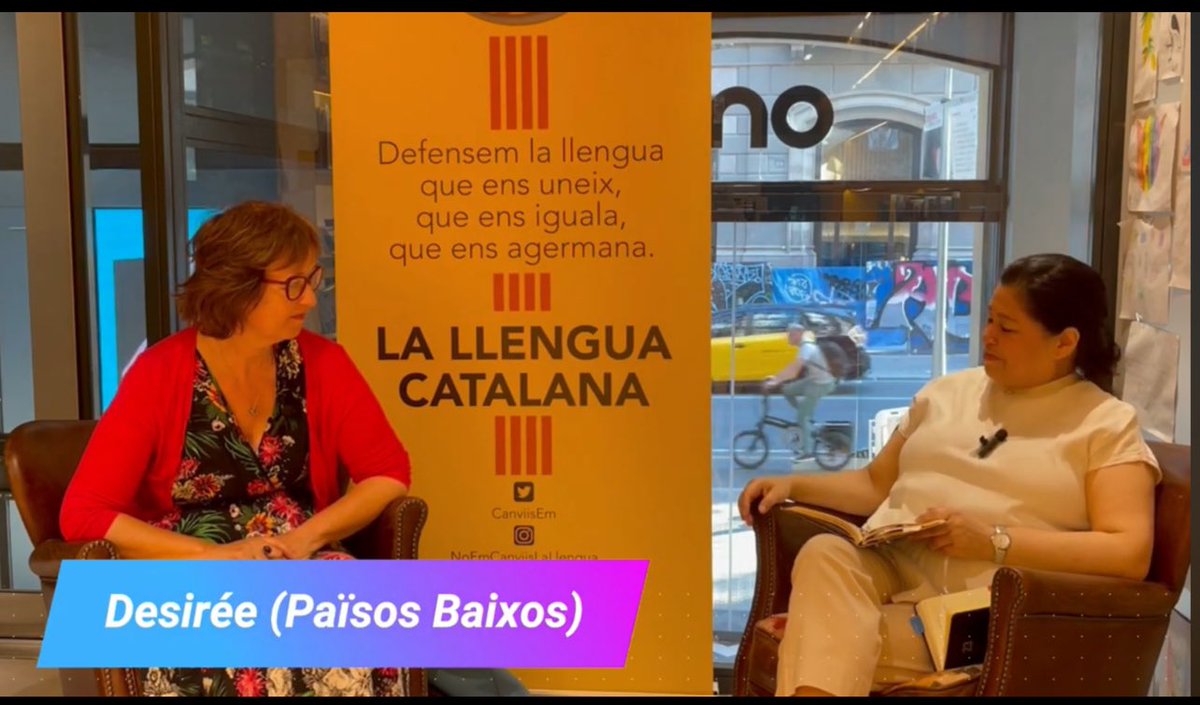 Désirée (Països Baixos) , gràcies per formar part del llibre de “No em canviïs la llengua”! 

youtu.be/BHfwC60GIaM?si… via <a href="/YouTube/">YouTube</a>

#NoEmCanviïsLaLlengua
