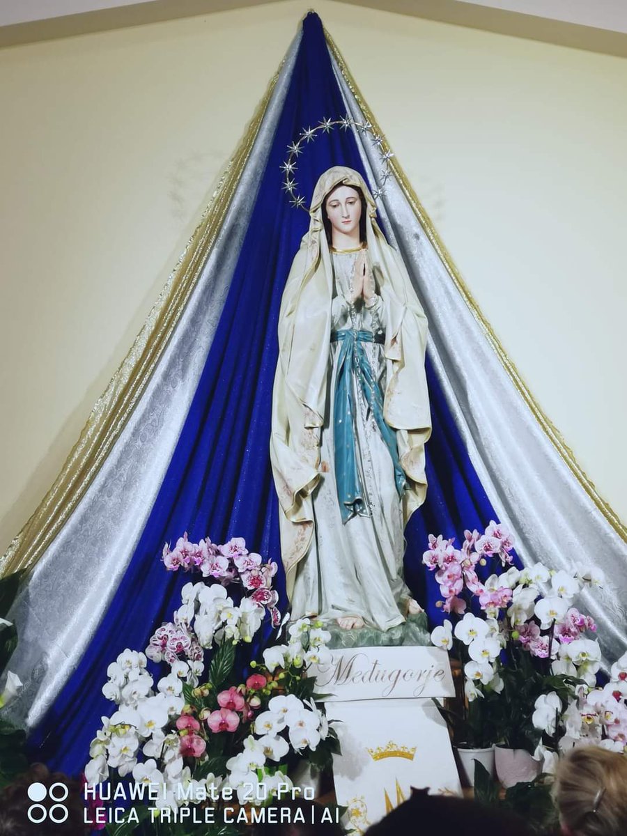Dan po binkoštnem prazniku v Katoliški cerkvi praznujemo praznik Marije, Matere Cerkve 🙏

Dobro jutro in lep Binkoštni ponedeljek 🐞🍀