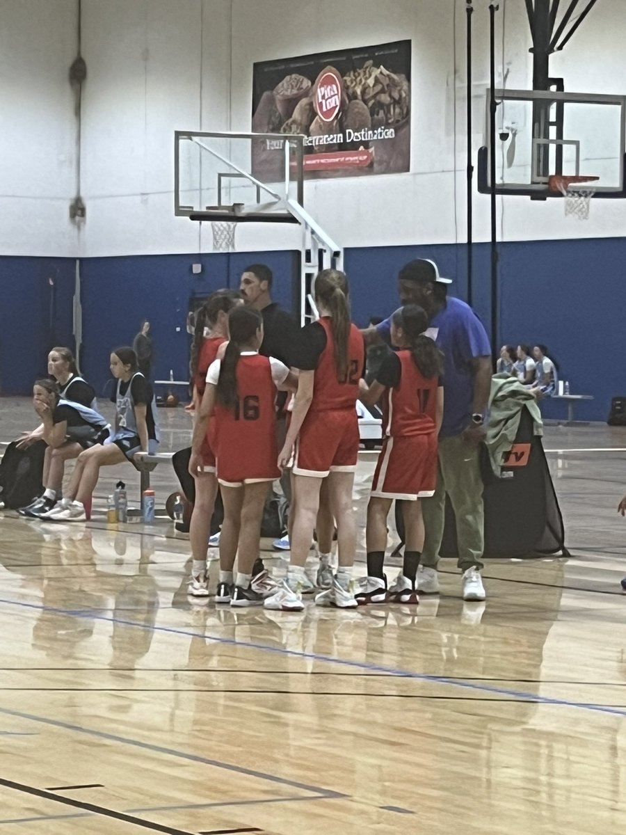 Congratulations to Prime going 4-0 @SelectEventsBB Windy City WarmUp and winning their pool. Congratulations to Sparks on winning their pool going 3-1. We had 6 teams and 5 went to the championship, winning 2! We’ll keep grinding and pushing the needle