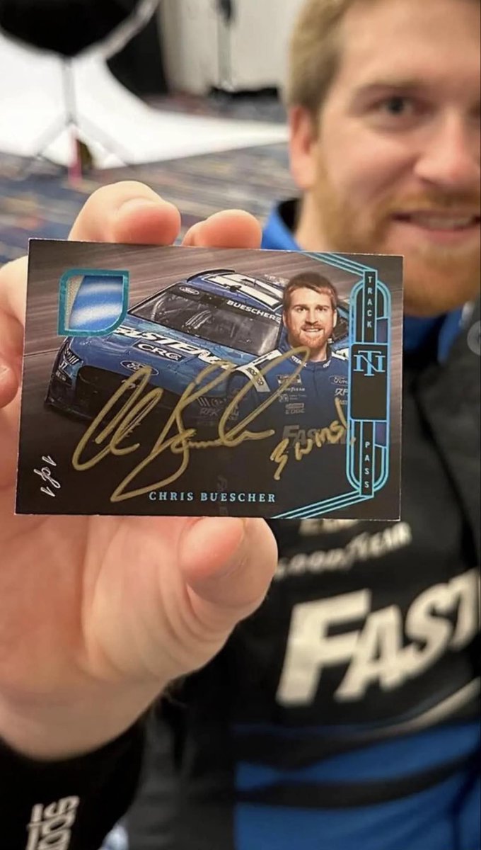 hey @Chris_Buescher, does this card look familiar? haha

my first 2 cases of nascar nt have been insane. we've been having a lot of fun with it. we've pulled five 1/1s so far, and when i pulled this particular one, i already knew what i had to do. 😎

#nascarcards #racingcards