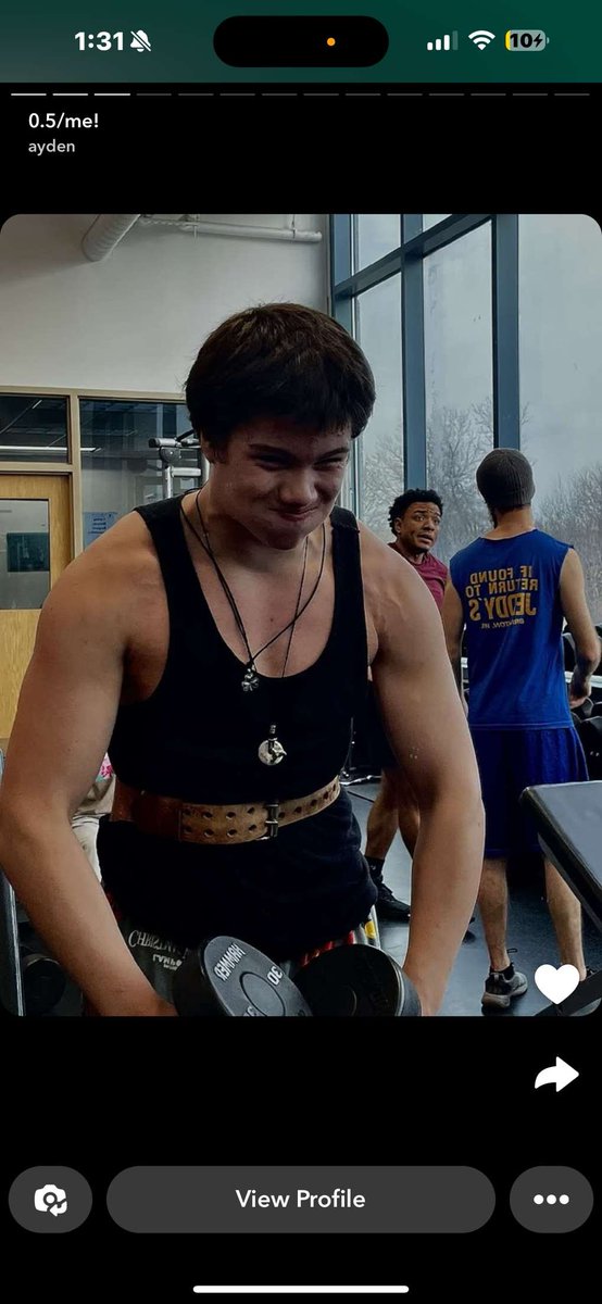 262ayden's tweet photo. May 2023 - May 2024
13 - 14
210 - 254
5'10 - 5'11 1/2
5.7 40 - 5.4 40
Gotten Bigger and Faster Can't wait to Be 💯%  and Back with @OLMafia and @1NewEraFootball @CoachHolleyCU @LoganNewman01 @210ths @WISCOGems247 @MJ_NFLDraft 
@PrepRedzoneWI https://t.co/pRfL3YxLTA