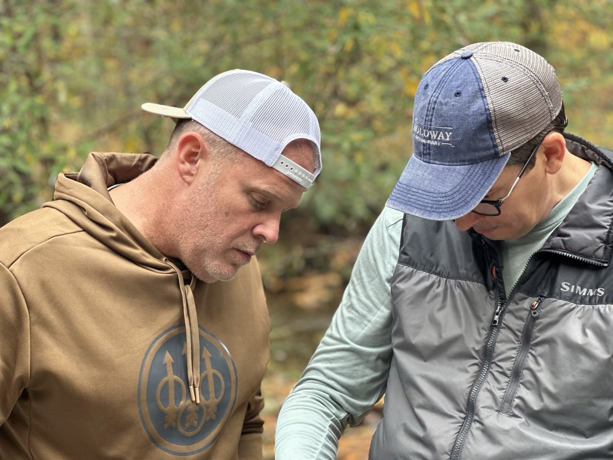 justinharvey75's tweet photo. Be sure to check out my new show #LifeOfFire every Monday on Outdoor Channel. This week we hit the beautiful rivers of #Tennessee for some #FlyFishing fun. #LiveFireCooking #CookingWithFire #BlackDirector #SetLife https://t.co/WJlVUvYVnl